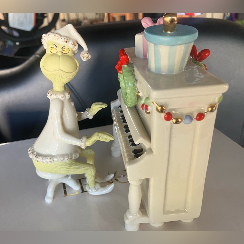 Lenox Retired Grinch set